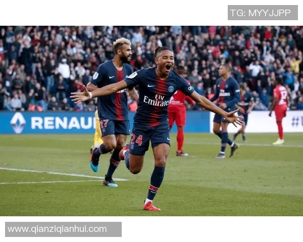 斯特拉斯堡主场迎战巴黎圣日耳曼争夺法甲积分榜关键战役