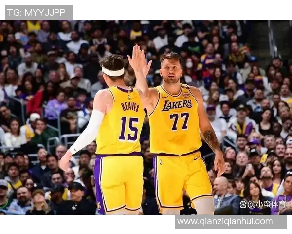 精彩对决视频直播雄鹿对湖人全场比赛回顾与精彩瞬间分析